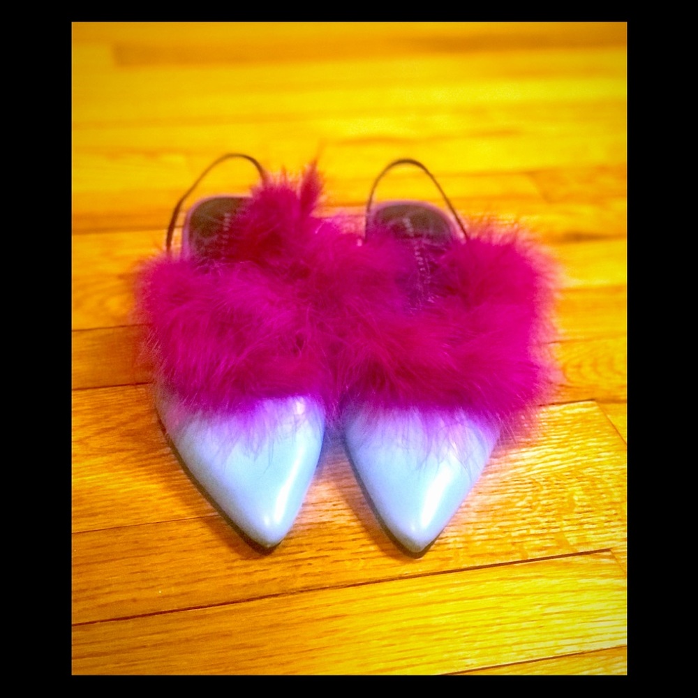 NWT Women’s Zara Pink and blue feathered heels.
